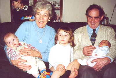 Margaret Isobel Mills and Henry Ogle Knox with their three great grandchildren Joseph, Leah and Skye)

