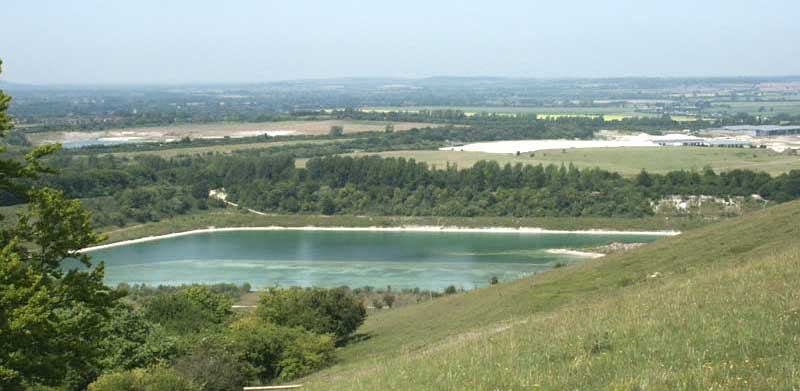 Pitstone quarry &copy;2003 Lesley Close