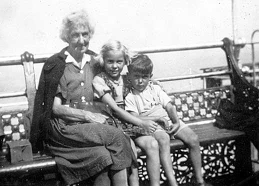 John and Margaret on a day trip from Herne Bay to Southend in August 1952