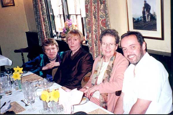 &copy;Lesley Close 2003